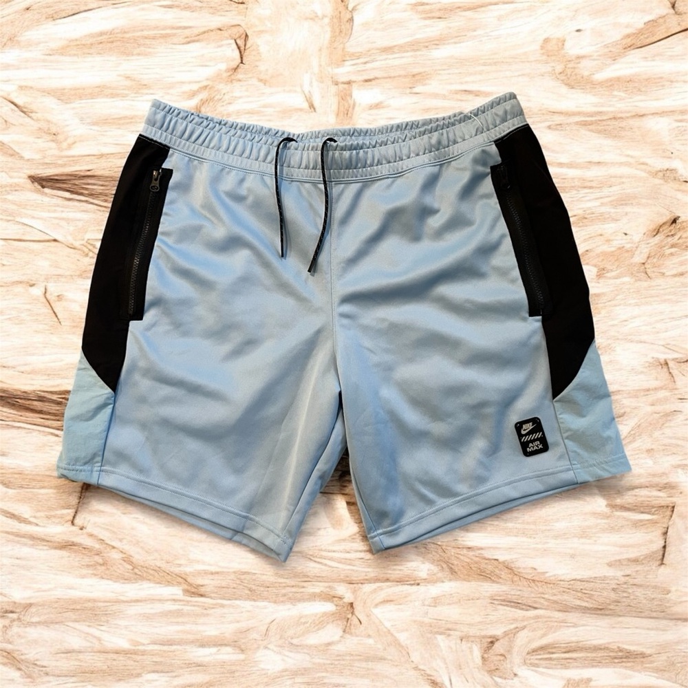 ✔️NWT✔️ NIKE Sportswear Air Max Shorts - Picture 2 of 10